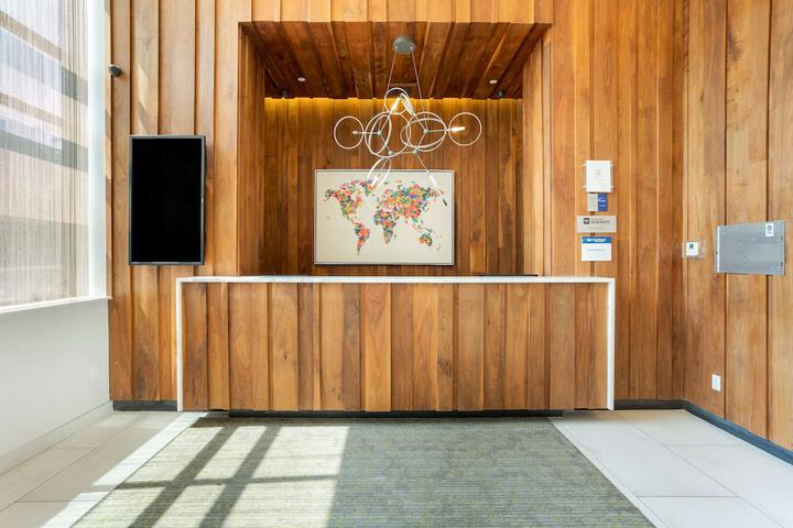 Best Western Plus Plaza Hotel