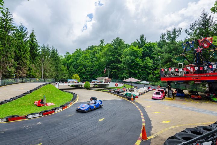 Highland Hills Motel and Cabins – a Master Hosts Resort