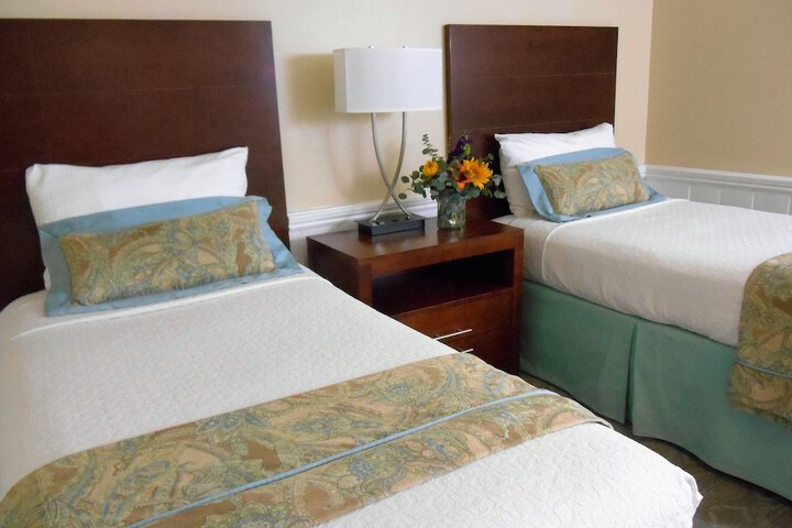 Carmel Bay View Inn