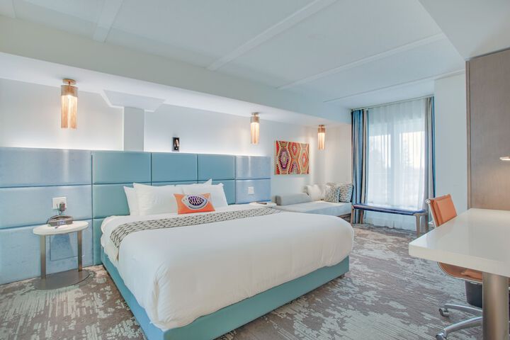 Room 20 of 74