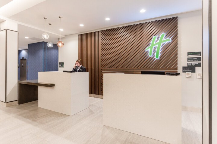 Holiday Inn & Suites Cedar Falls - Waterloo Event Center by IHG