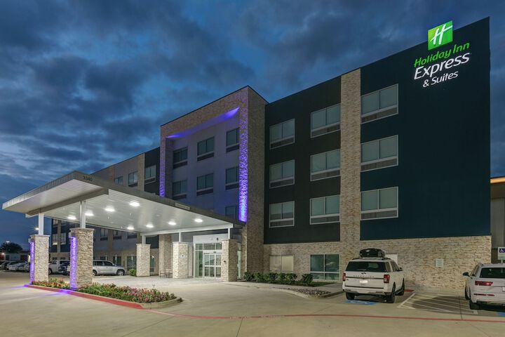 Hotel 5 of 55