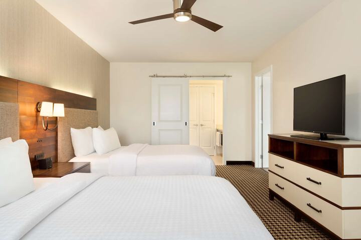 Room 30 of 42