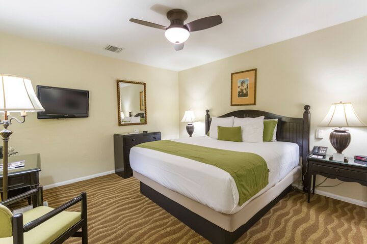 Room 18 of 35