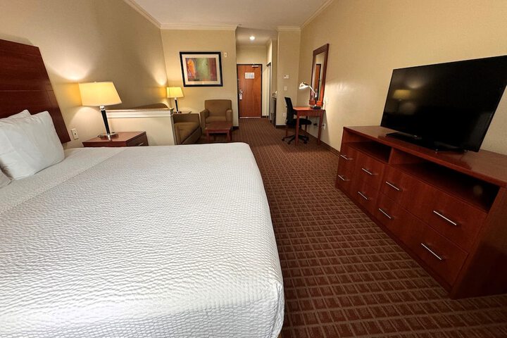 Room 22 of 50