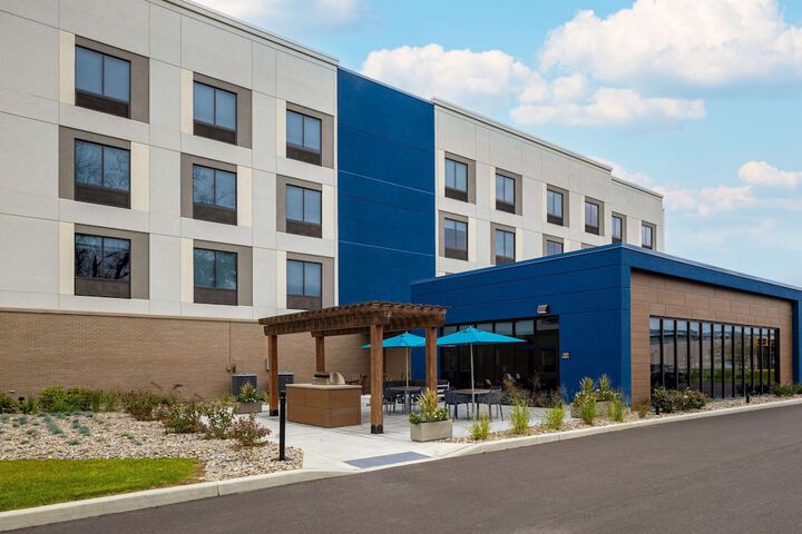 Hotel 2 of 47
