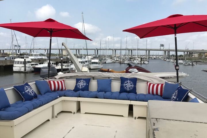 Sundeck 27 of 29