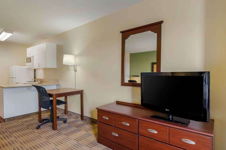 Room 12 of 22