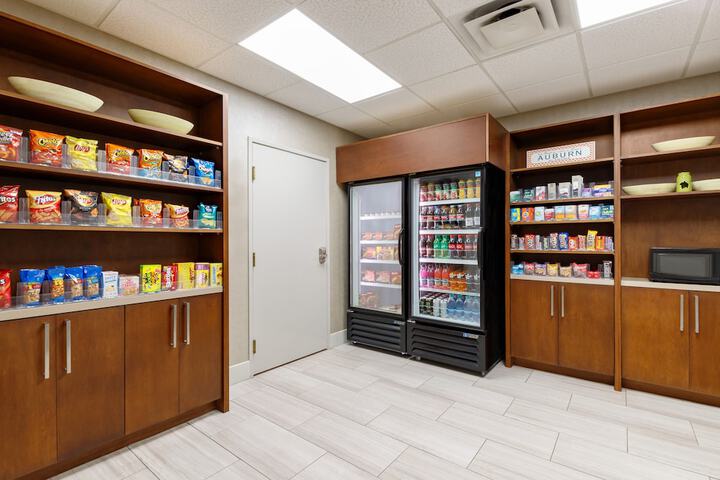 Holiday Inn Express Hotel & Suites Auburn - University Area by IHG
