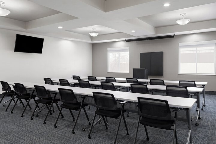 Holiday Inn Express & Suites Snyder by IHG