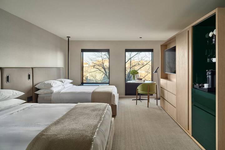 Room 9 of 46
