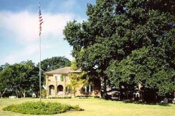 Far View - a Bed & Breakfast Estate