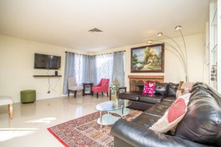 Flamingo Estate 4 Bd Luxury Las Vegas Condo