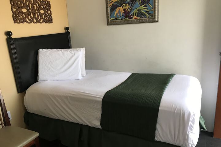 Room 41 of 46