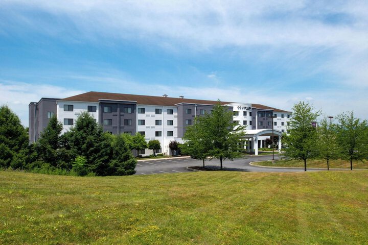 Courtyard by Marriott Harrisburg Hershey