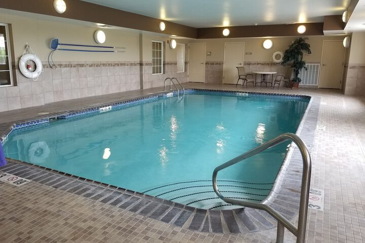 Pool 14 of 85