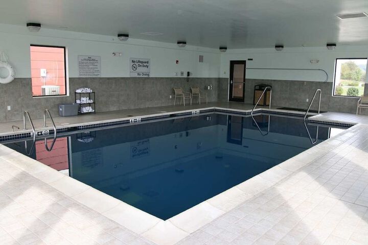 Pool 12 of 94
