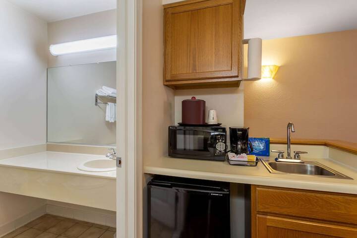 Hawthorn Suites by Wyndham Allentown-Fogelsville