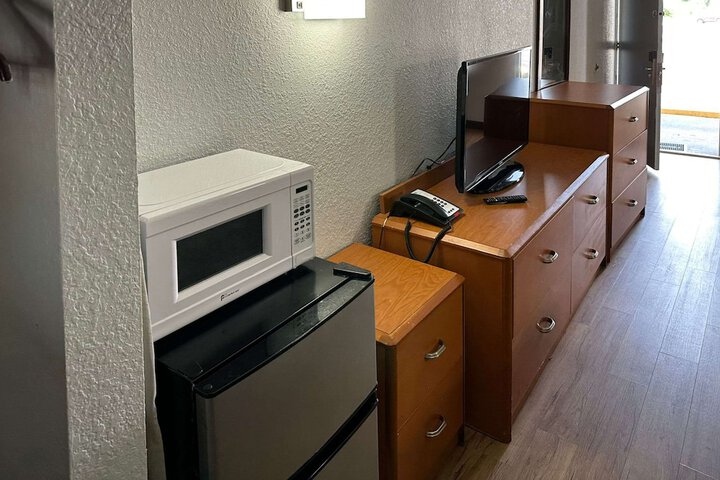 Room 8 of 29