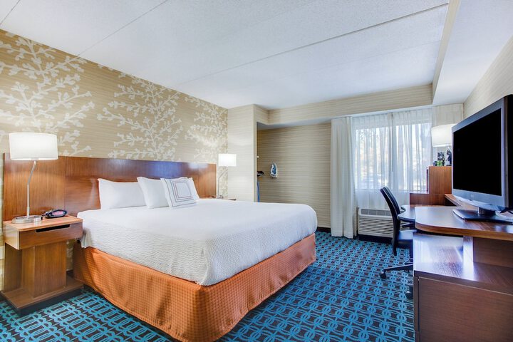 Room 21 of 33