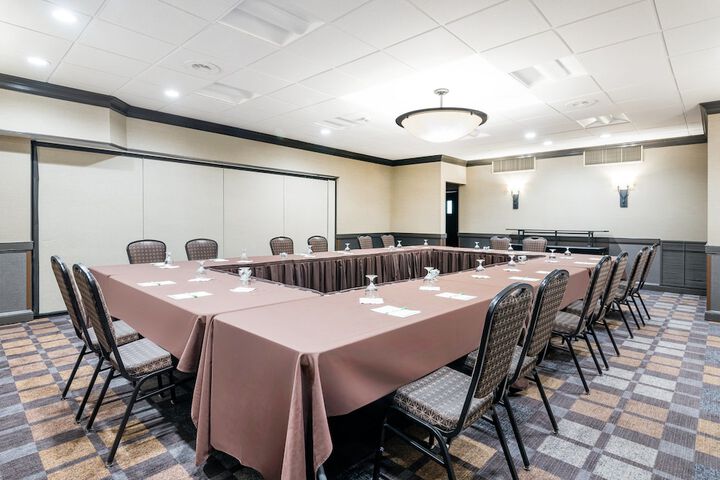 Holiday Inn Johnstown-Gloversville by IHG