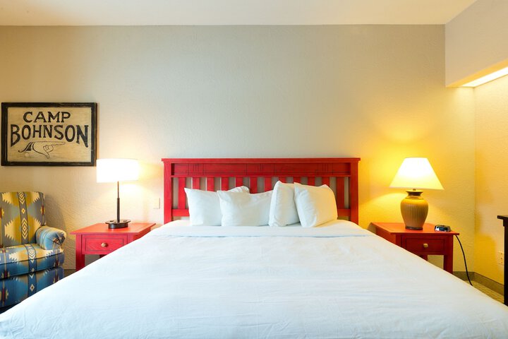 Room 28 of 41