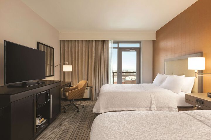 Room 15 of 48