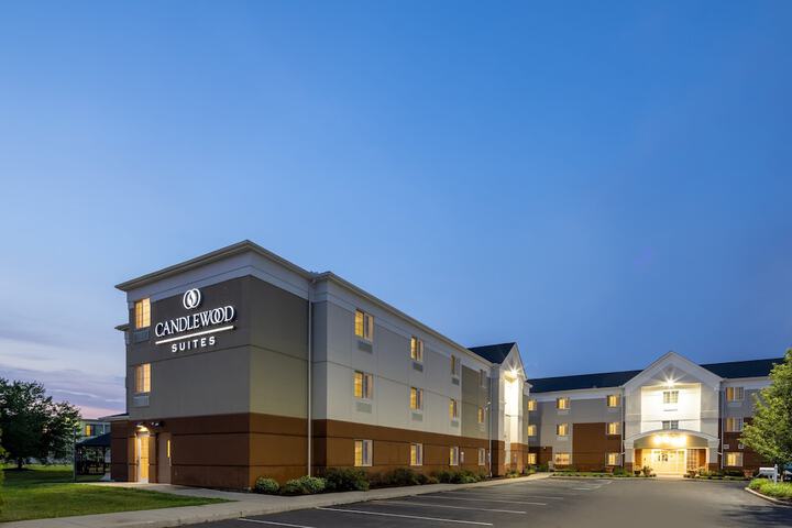 Candlewood Suites Windsor Locks Bradley Arpt by IHG