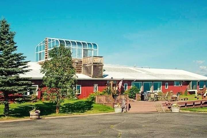 Pioneer Ridge B & B Inn