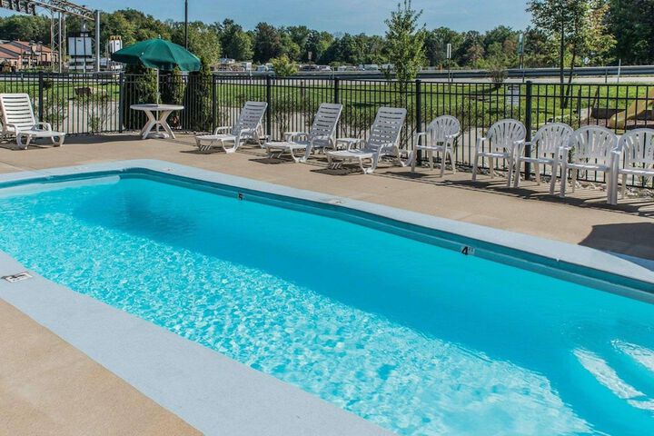 Pool 6 of 33