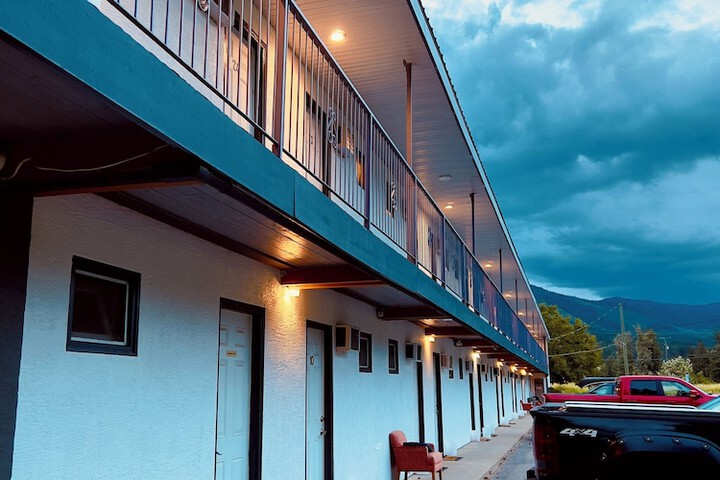 Hotel 6 of 59