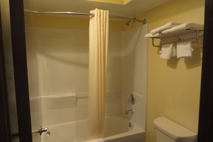 Room 12 of 19