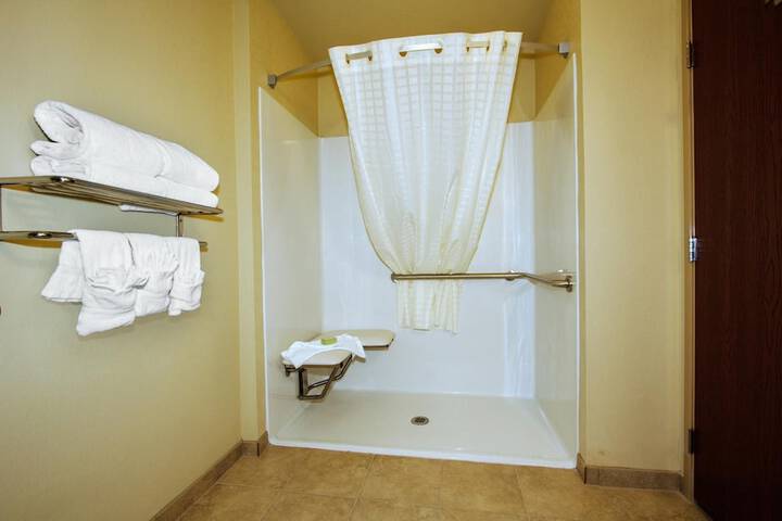 Room 18 of 41