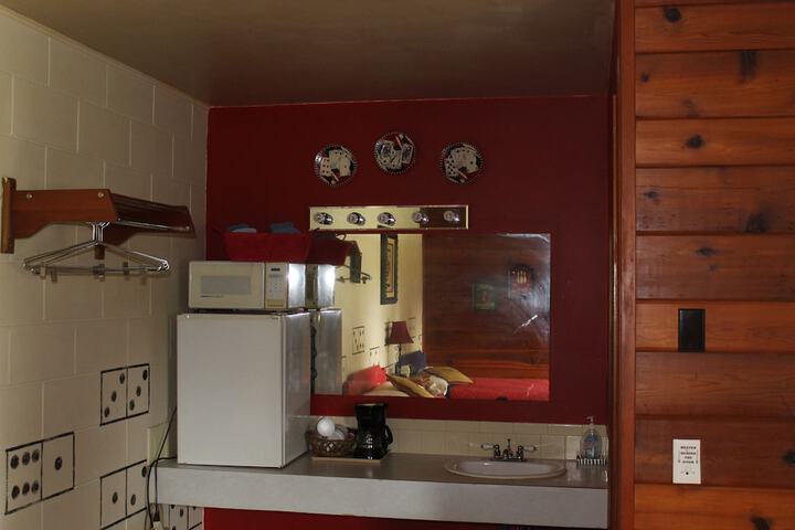 Room 24 of 34