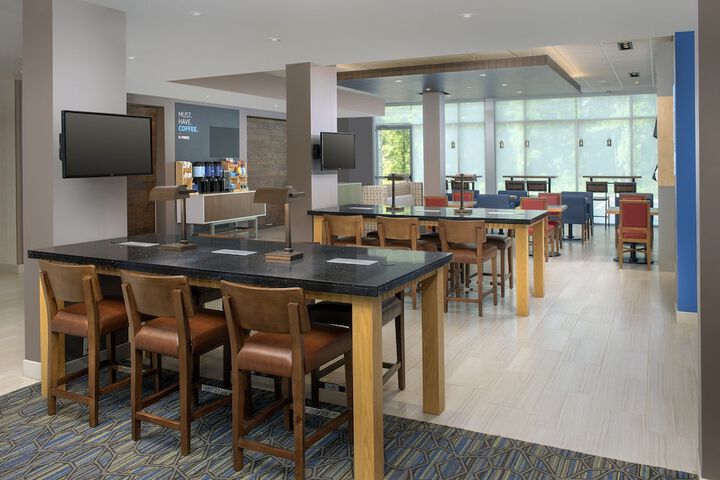 Hotel Interior 11 of 40