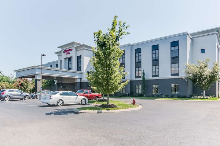 Hampton Inn White House