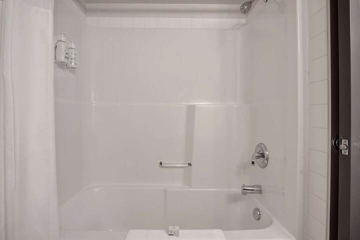 Room 21 of 62