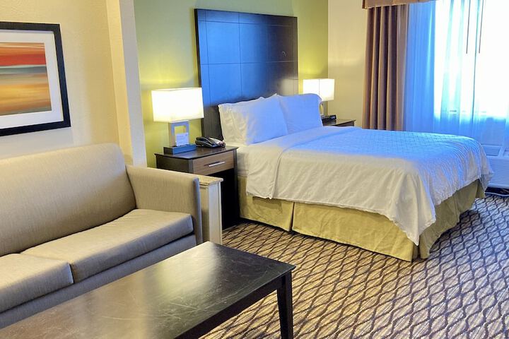Room 21 of 69