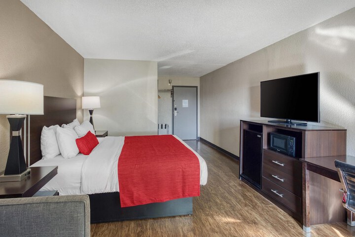 SureStay by Best Western Greenville