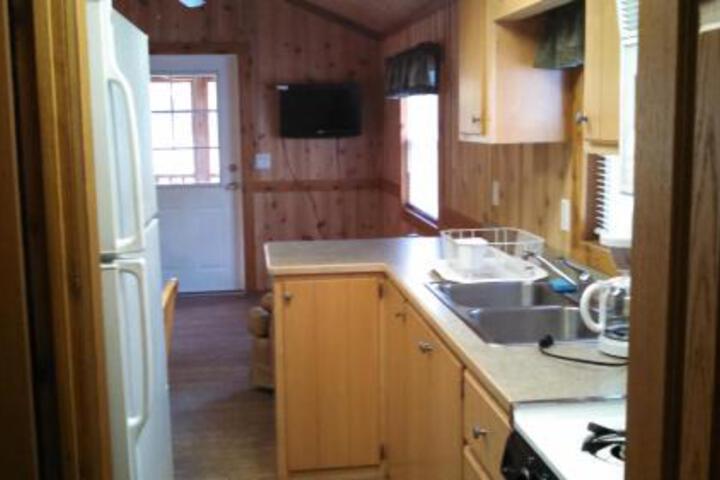 Alpine Lake Lakefront Cabin 6