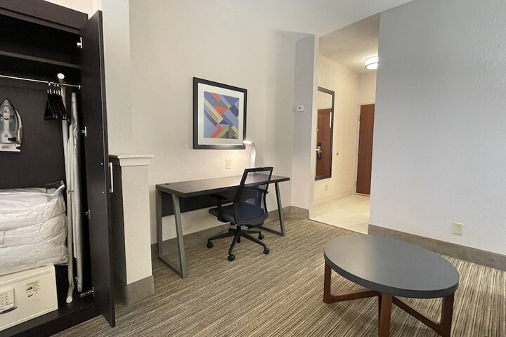 Room 18 of 53
