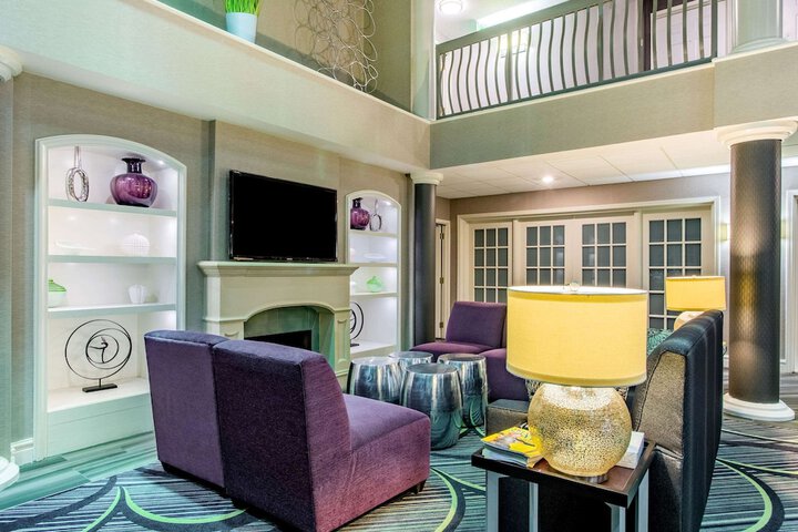 Hotel Interior 10 of 30