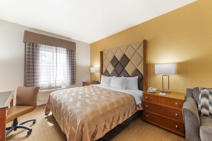 Room 43 of 81