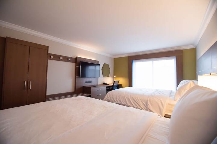 Holiday Inn Express & Suites Williamsport by IHG