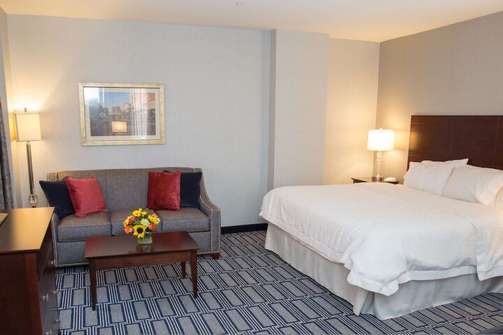 Hampton Inn & Suites Providence Downtown