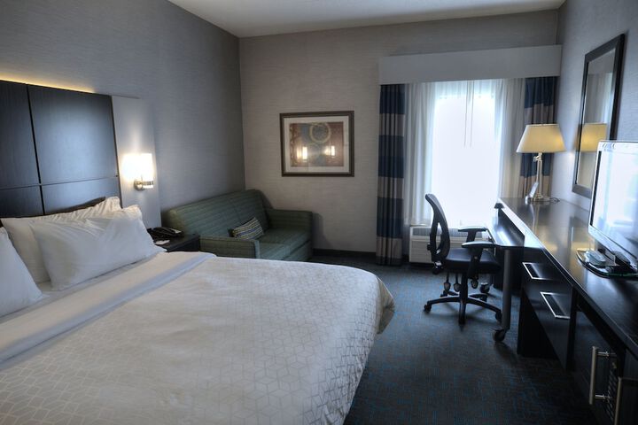 Room 15 of 46