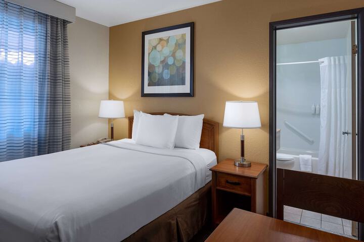 Days Inn by Wyndham Encinitas Moonlight Beach