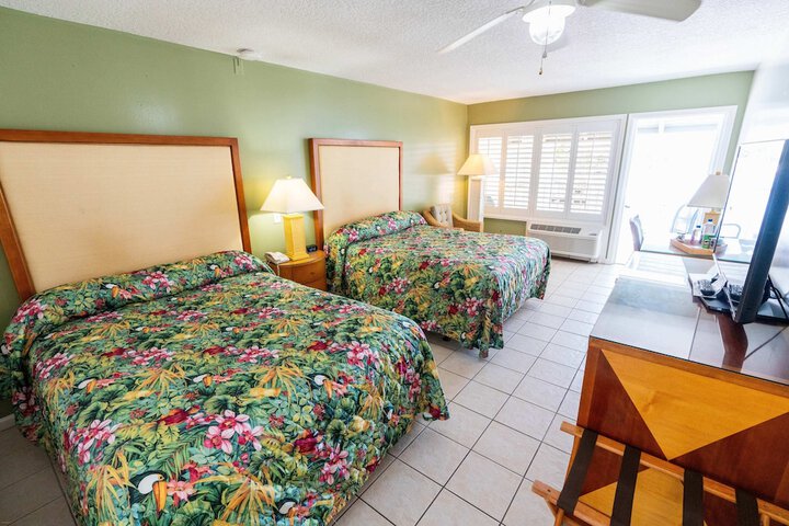 Pirates Cove Resort & Marina