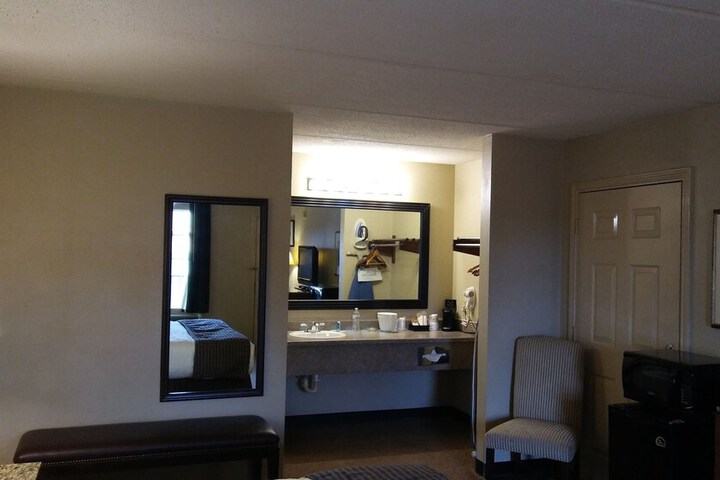 Room 35 of 50