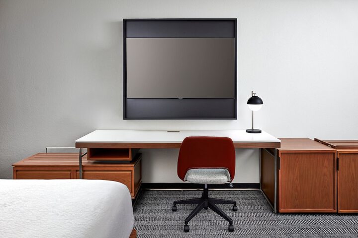 Room 15 of 47